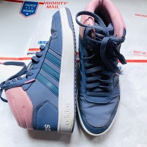 👟 Size 7 Women’s sneaker 👟